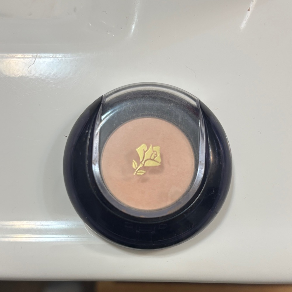 Lancome Soft Peach Eyeshadow
